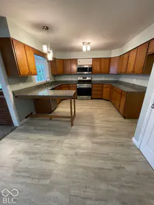 465 Manor Drive, Seymour - 19