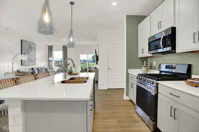 5209 Sherston Way, Avon - 8