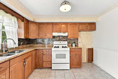 6730 Michigan Road, Fairland - 6