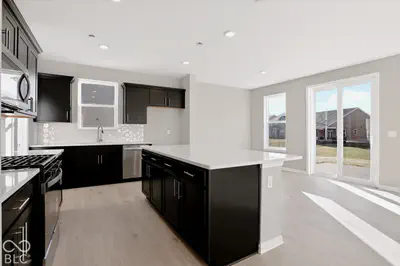 8737 Leatherwood, Indianapolis - 16