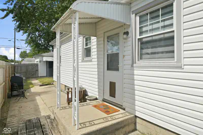 202 N 18th Avenue, Beech Grove - 32