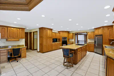 7511 Poplar Point Drive, Trafalgar - 18