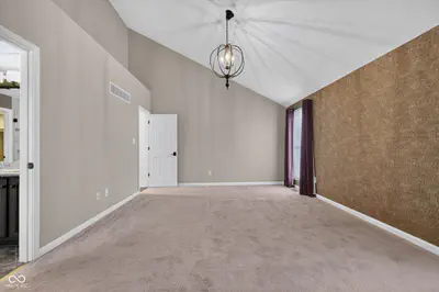 8625 Douglaston Court, Indianapolis - 18