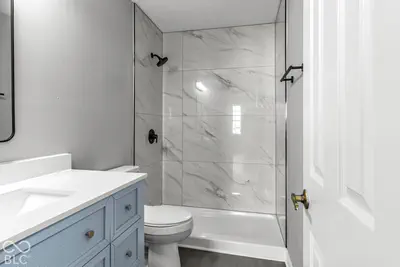 6264 Old Barn Court, Indianapolis - 18