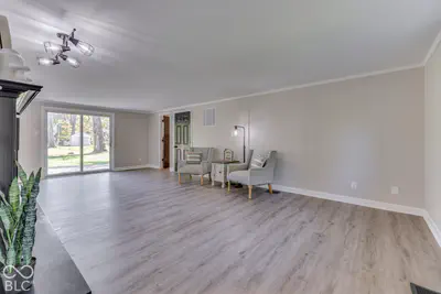 821 Merry Lane, Greenwood - 11