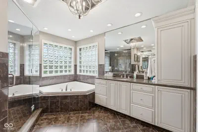 7101 Augusta Boulevard, Yorktown - 30